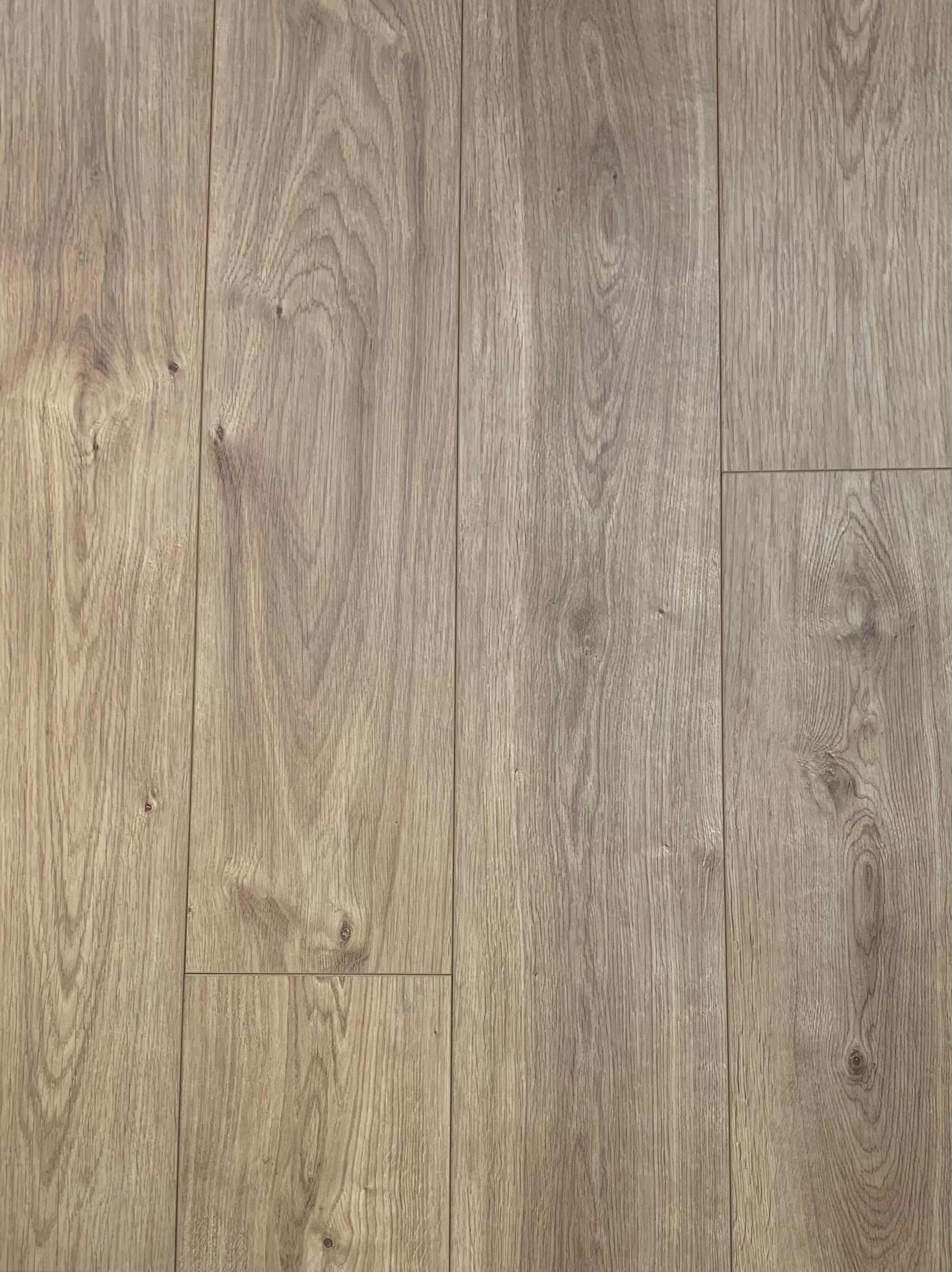 Mulga - 8mm Aussie Oaks laminate