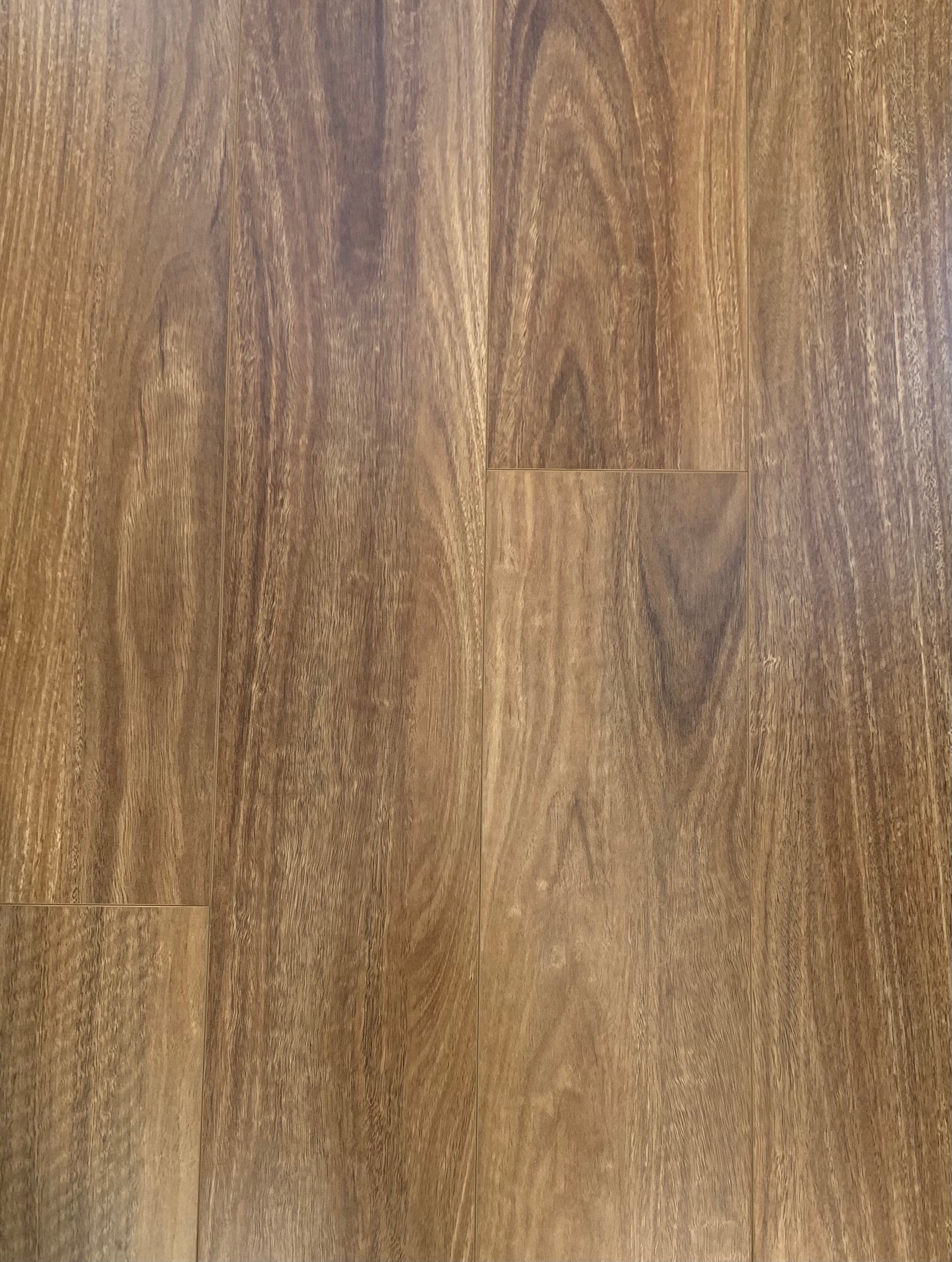 Spotted Gum - 8mm Aussie Oaks laminate
