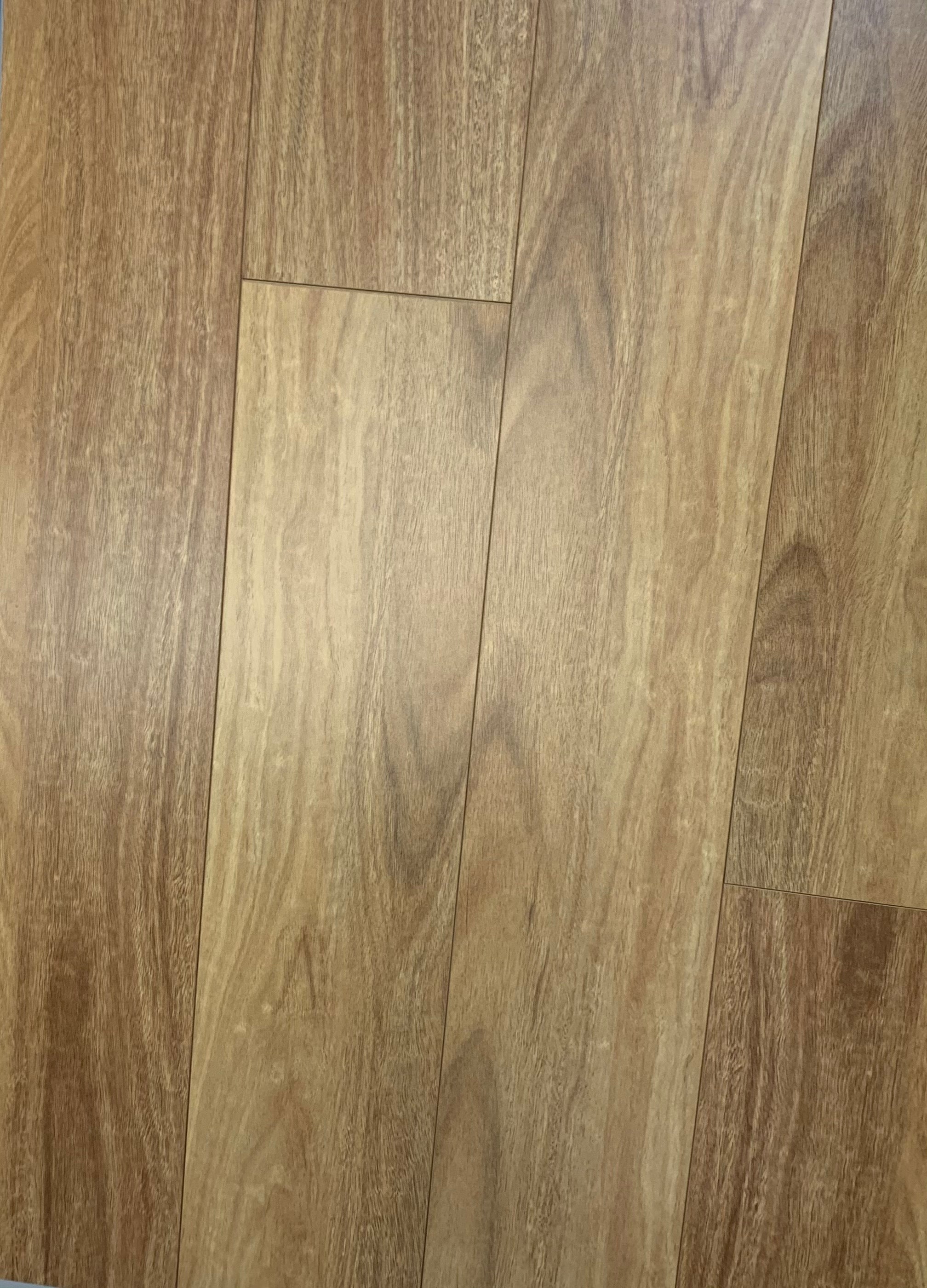 Blackbutt - 8mm Aussie Oaks laminate